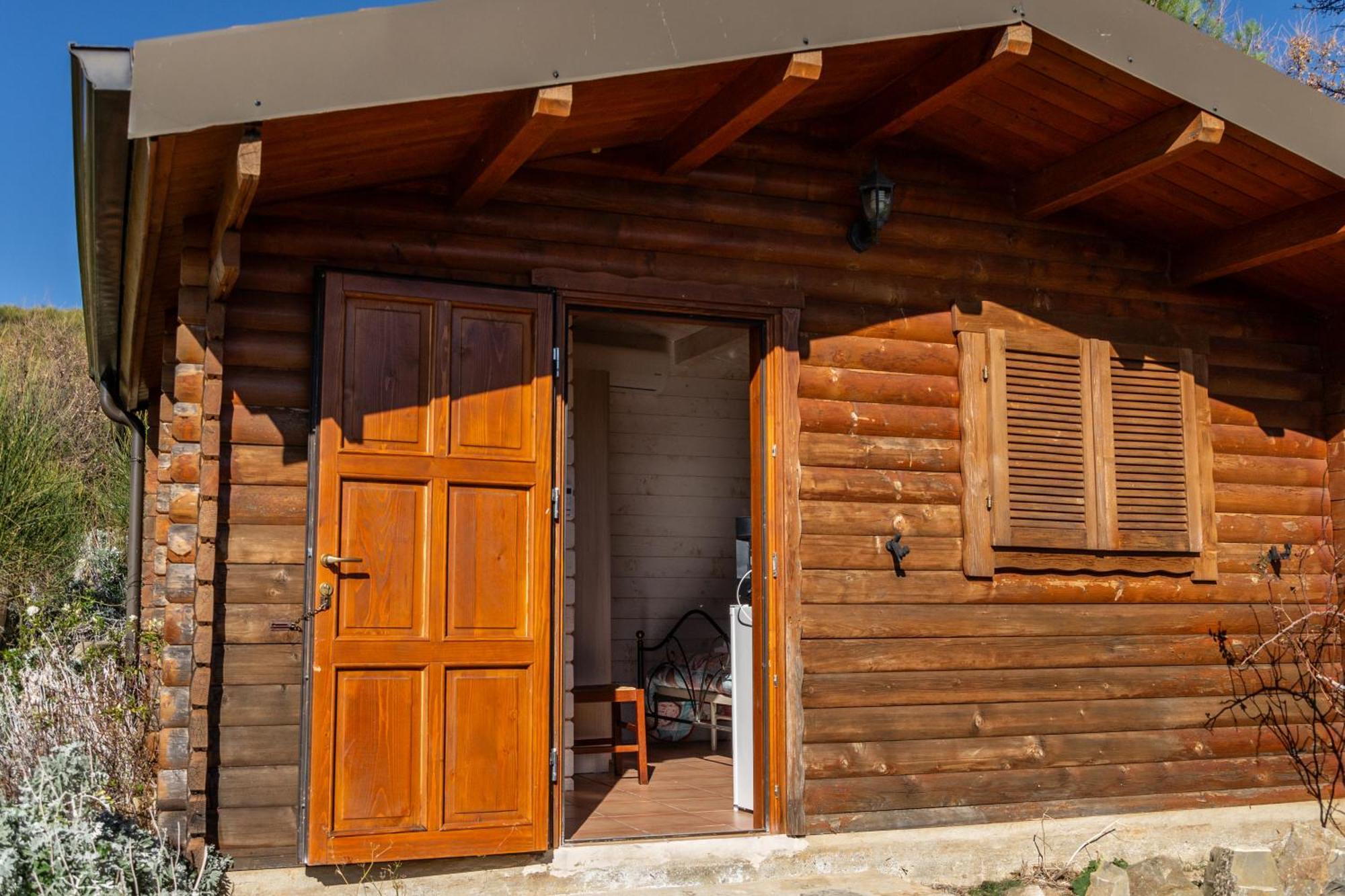 Agriturismo Pinelli Plataci Exterior photo