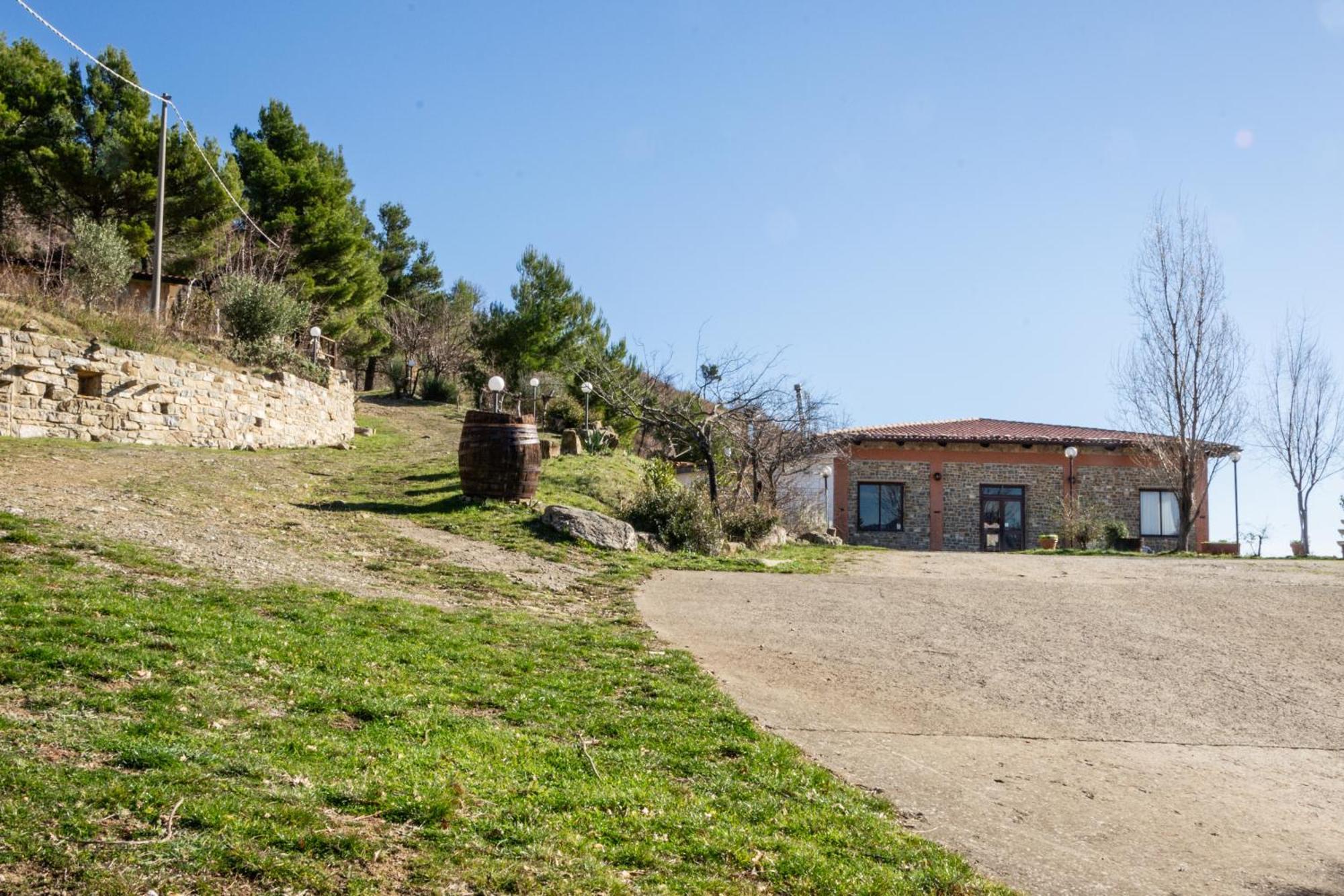 Agriturismo Pinelli Plataci Exterior photo