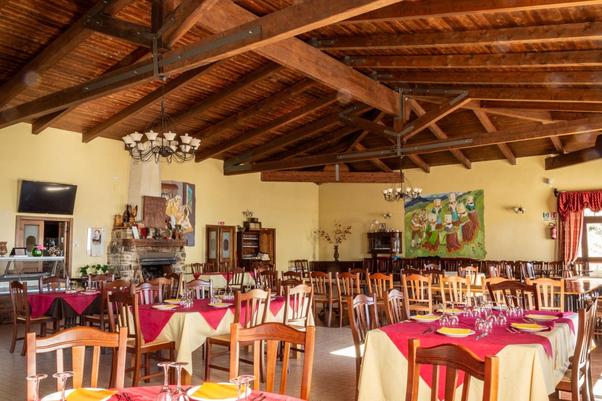 Agriturismo Pinelli Plataci Exterior photo